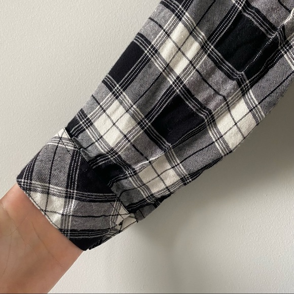 Tolani Collection Plaid Button-Down Shirt - Picture 4 of 6